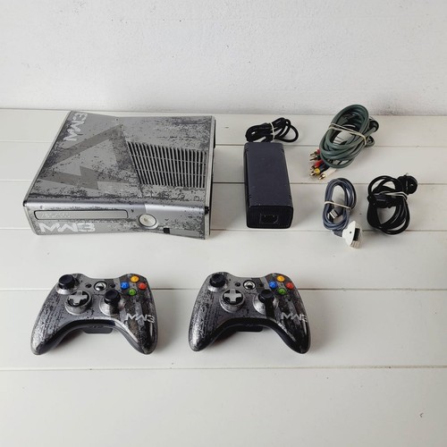 Microsoft xbox 360 - slim, modern